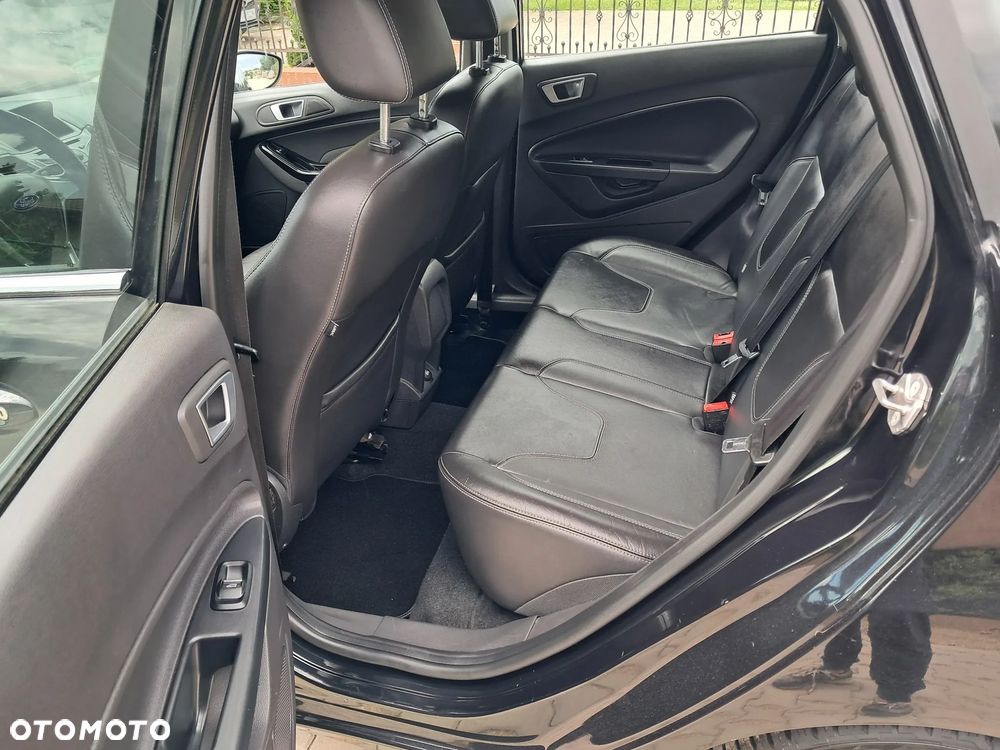 Ford Fiesta 1.6 TDCi DPF Titanium - 20