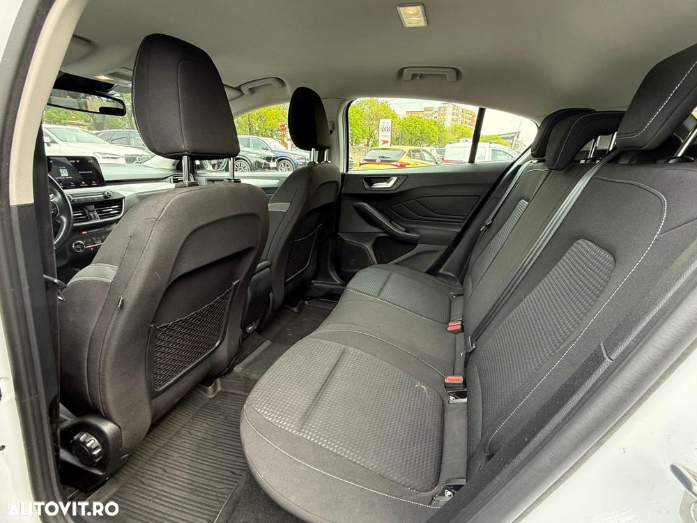 Ford Focus 1.5 EcoBlue Titanium - 12
