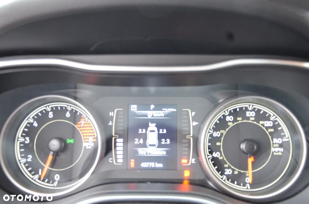 Jeep Cherokee 3.2 V6 Active Drive I Overland - 32