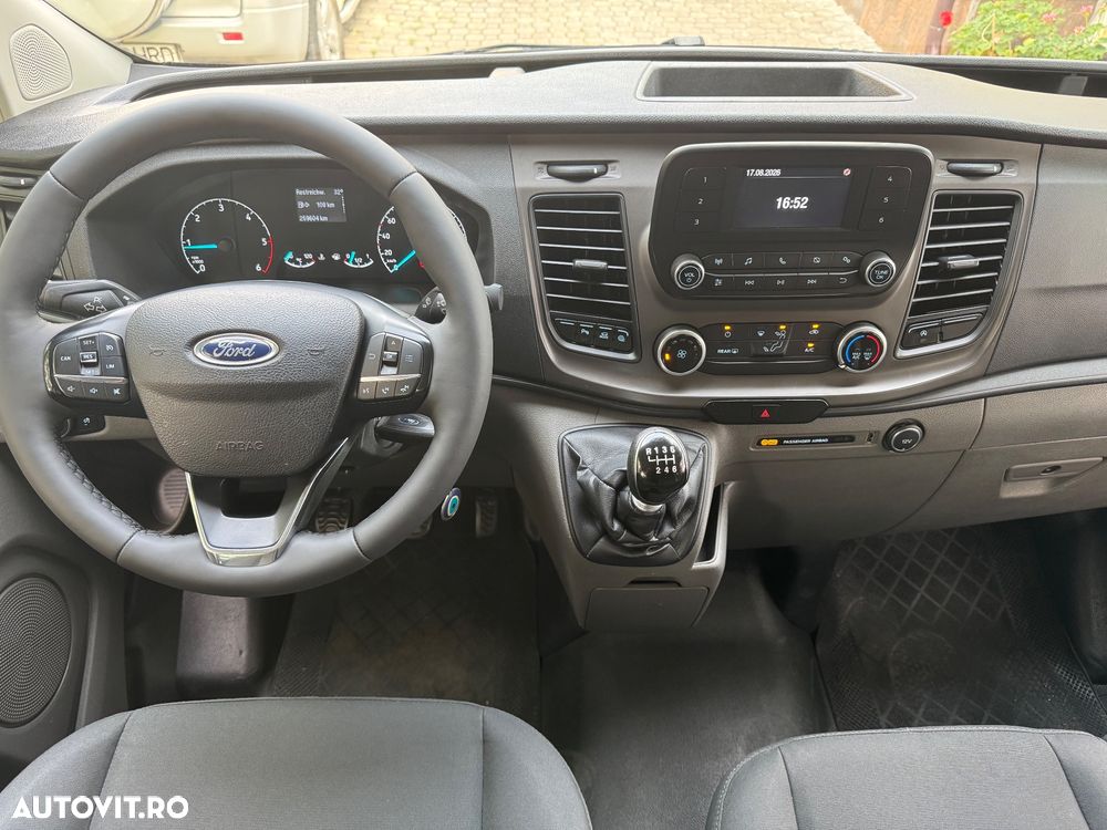 Ford Transit Custom - 11