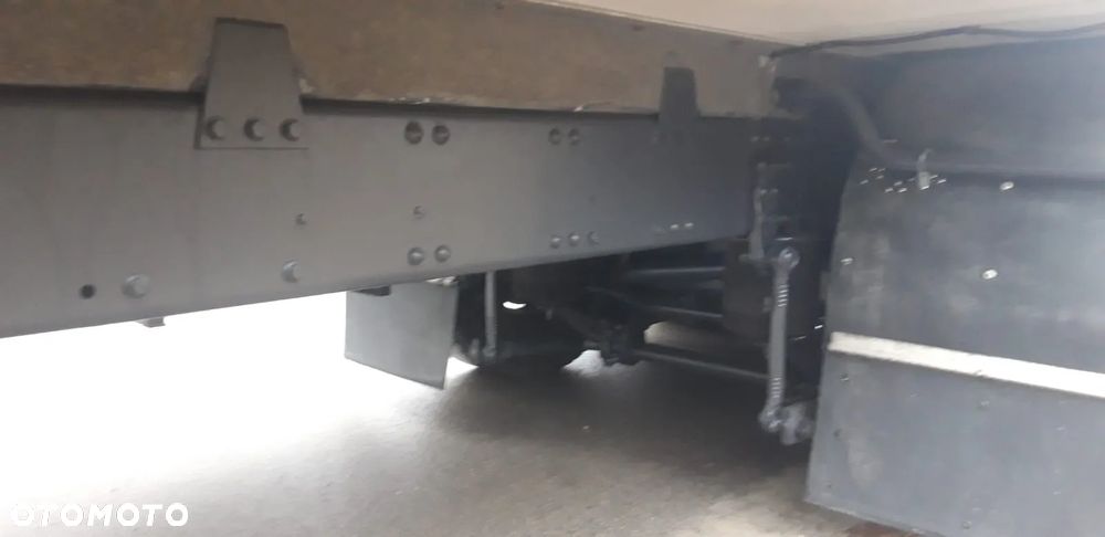 Volvo FM 380 Euro5 Super Stan tylko 620tyś km kabina sypialna ogrzewany kontener - 8