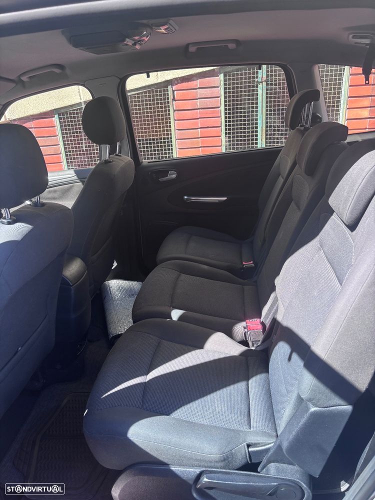Ford S-Max 2.0 TDCi Titanium 7L - 10