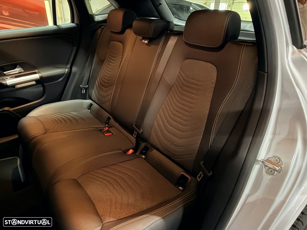 Mercedes-Benz GLA 180 7G-DCT Edition Progressive Line - 9