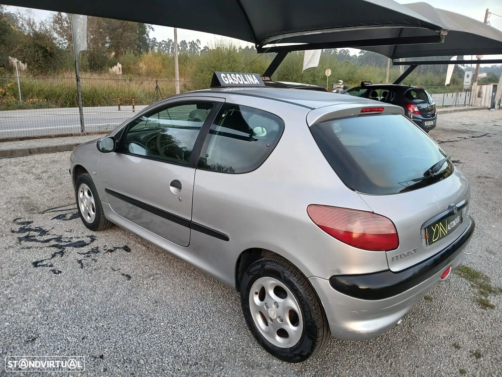 Peugeot 206 1.1 Color Line - 7