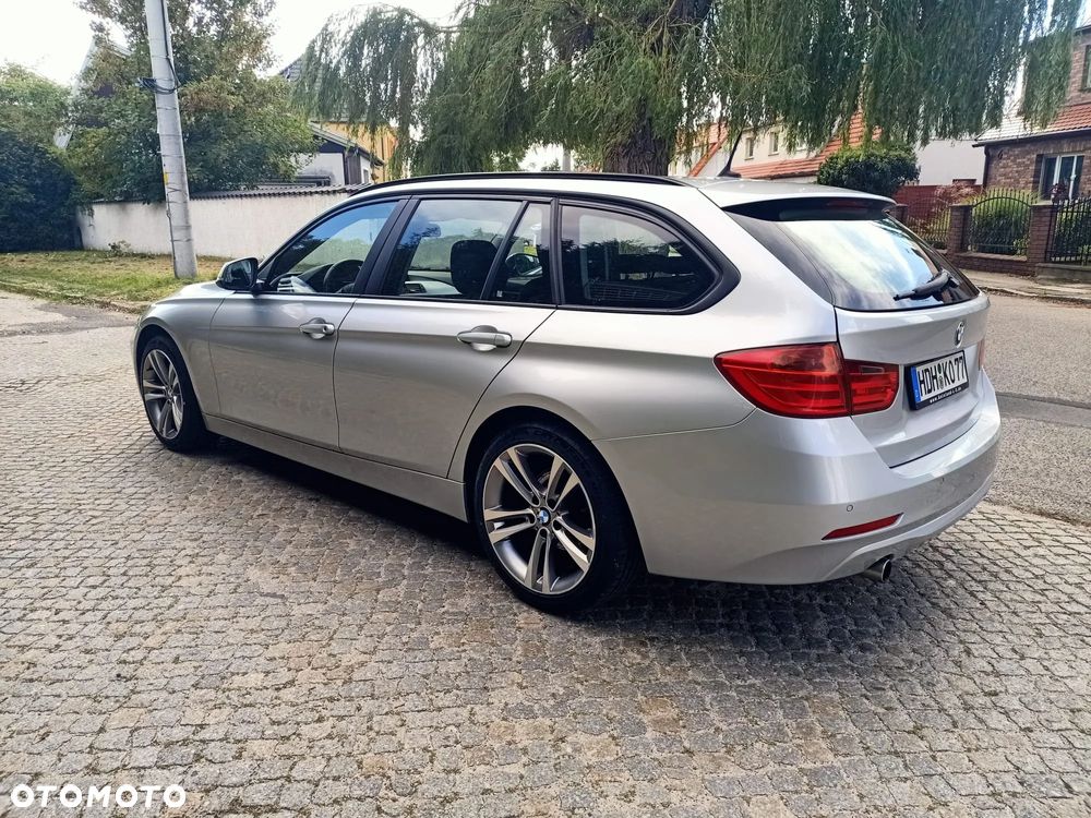 BMW Seria 3 320d Touring Sport-Aut - 25