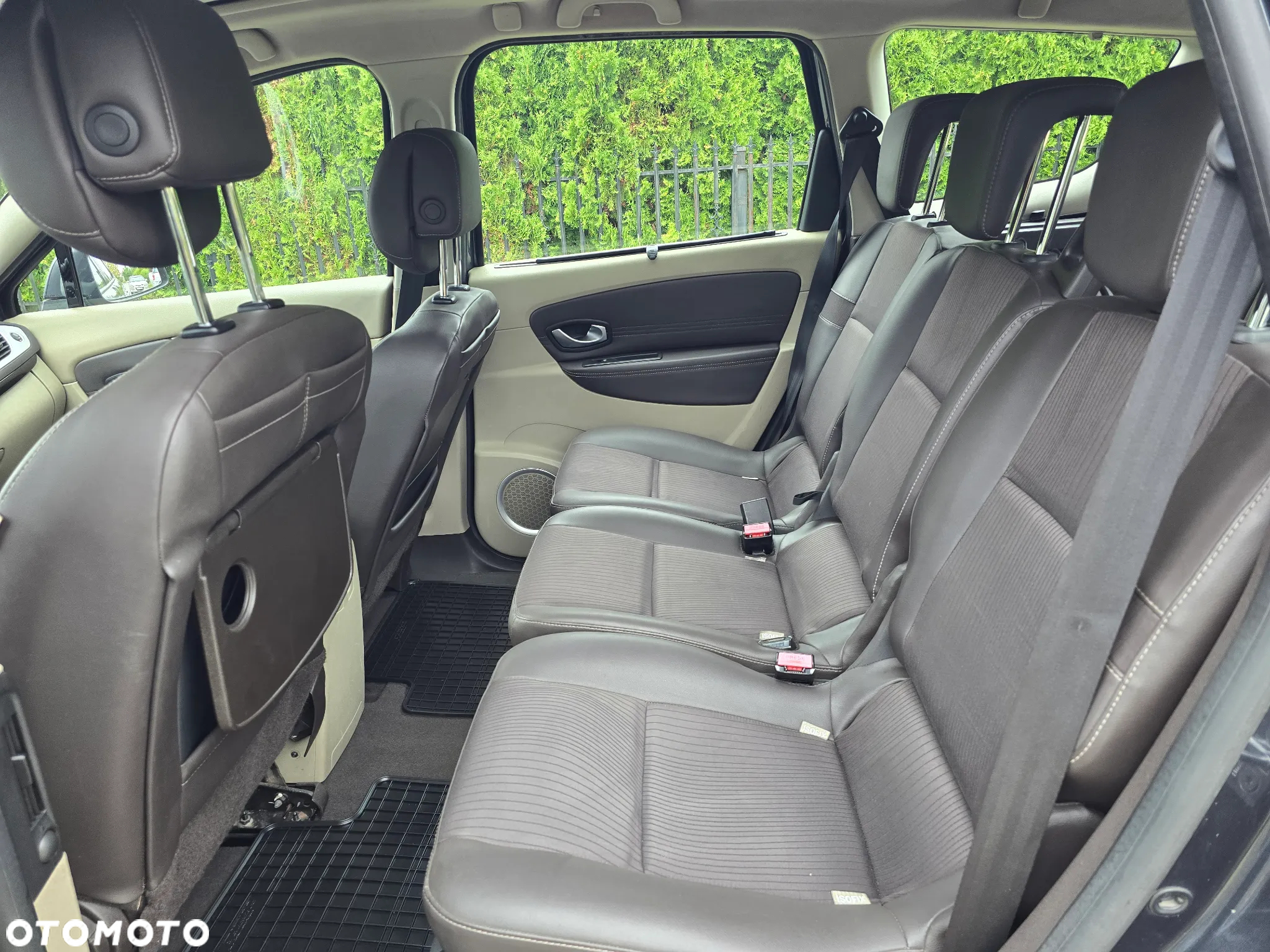 Renault Scenic 2.0 16V Privilege CVT - 9