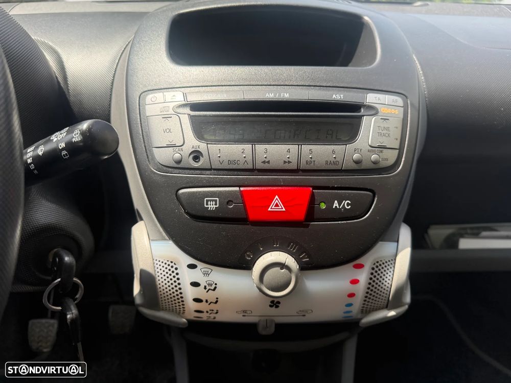 Toyota Aygo 1.0 Plus - 18