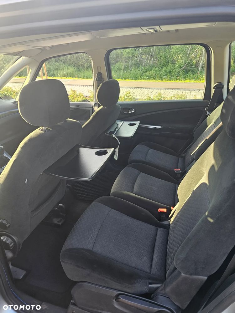 Ford Galaxy 2.0 Ghia - 15