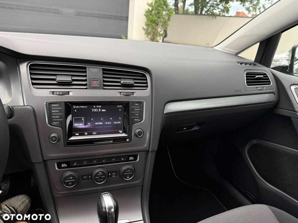 Volkswagen Golf 1.4 TSI BlueMotion Technology DSG Comfortline - 18