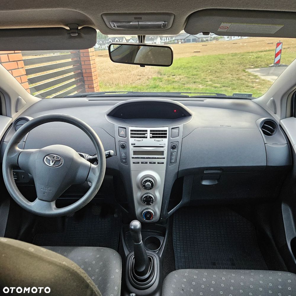 Toyota Yaris 1.0 Luna - 15