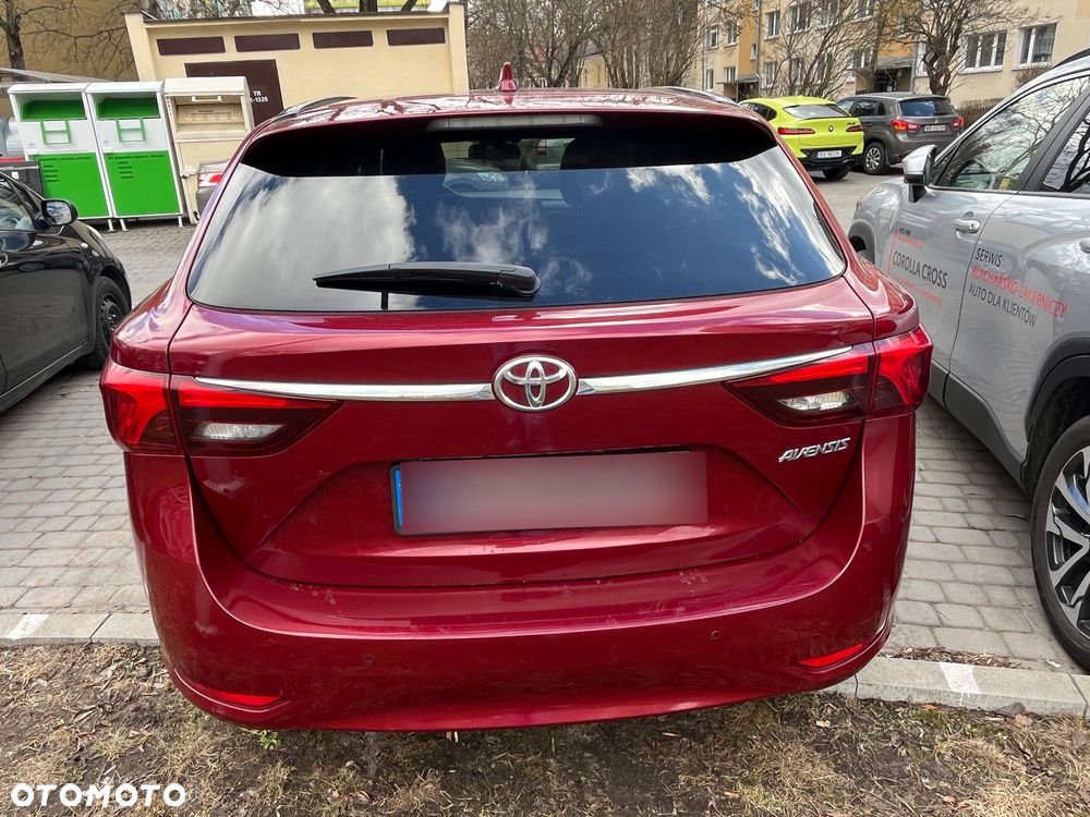 Toyota Avensis 2.0 D-4D Selection - 4