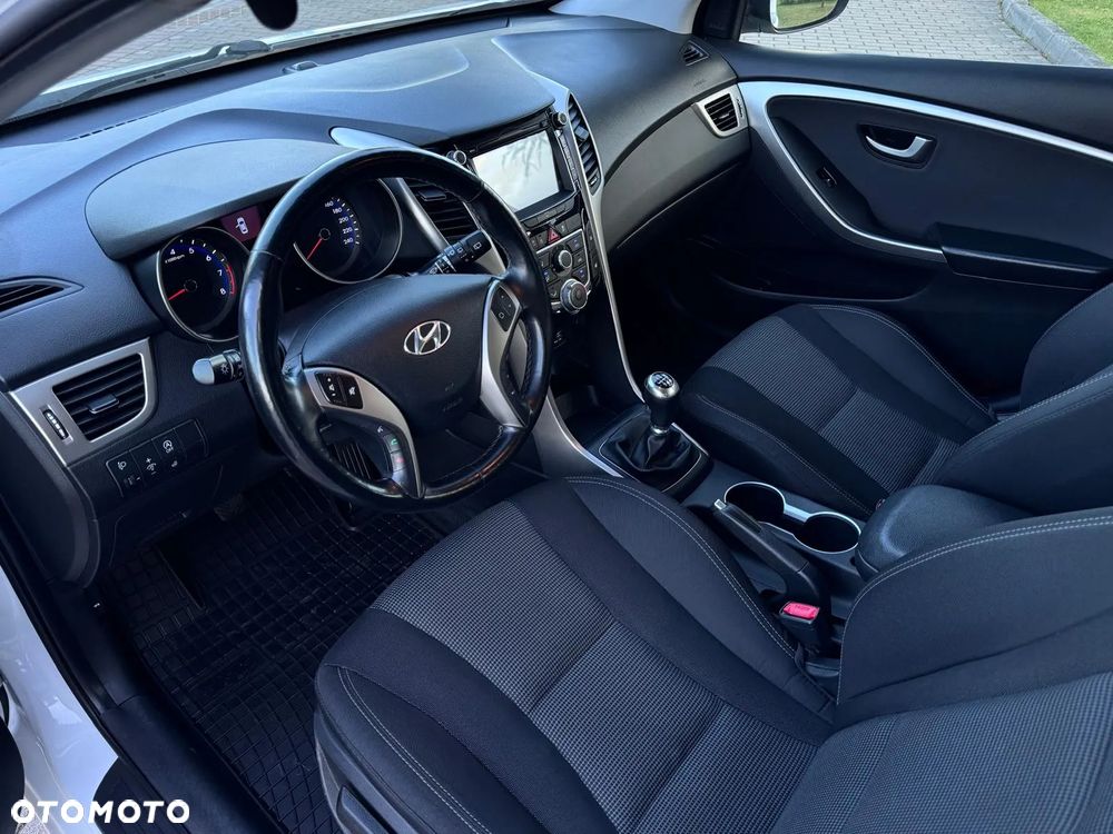 Hyundai i30 1.4 BlueDrive Comfort - 11