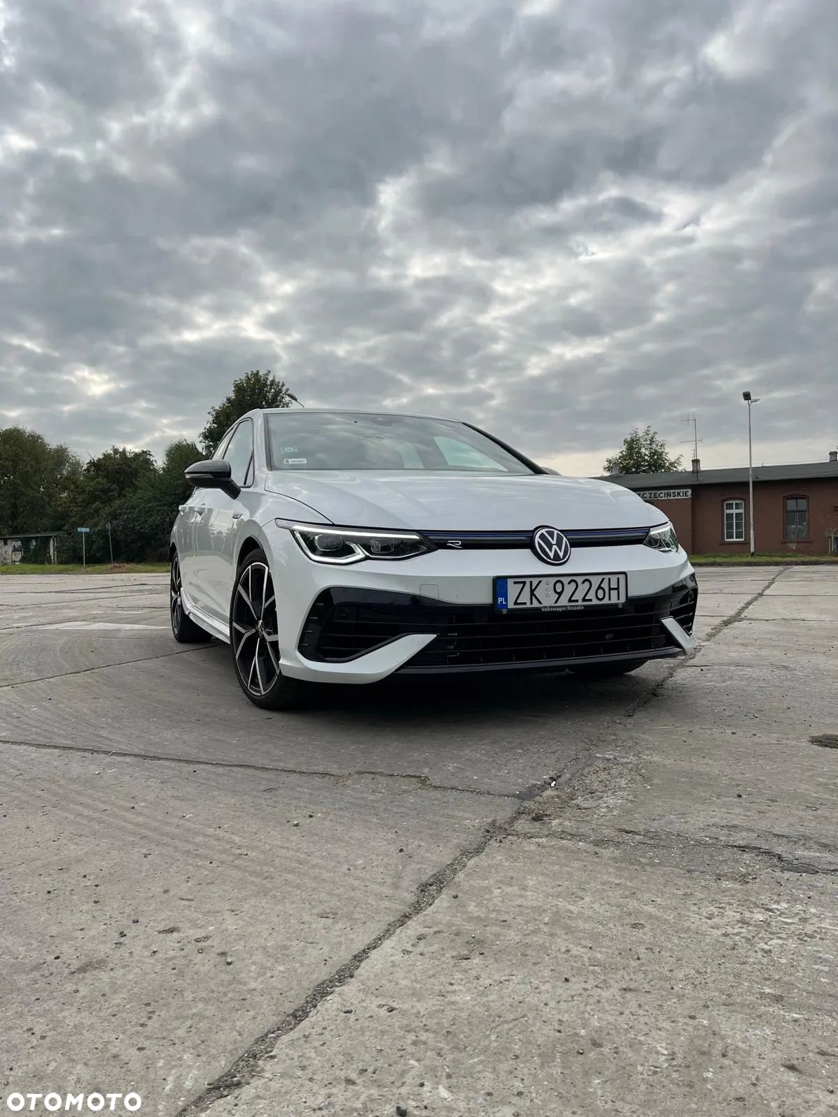 Volkswagen Golf VIII 2.0 TSI 4Motion R DSG - 1