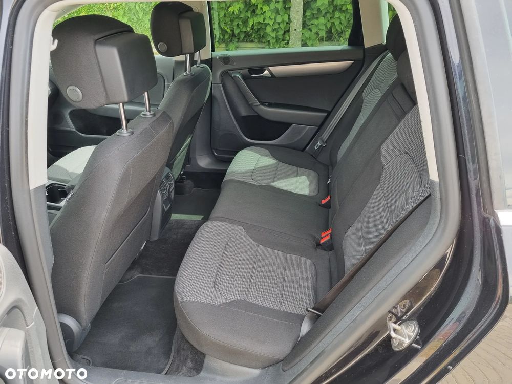 Volkswagen Passat 2.0 TDI Comfortline DSG - 17