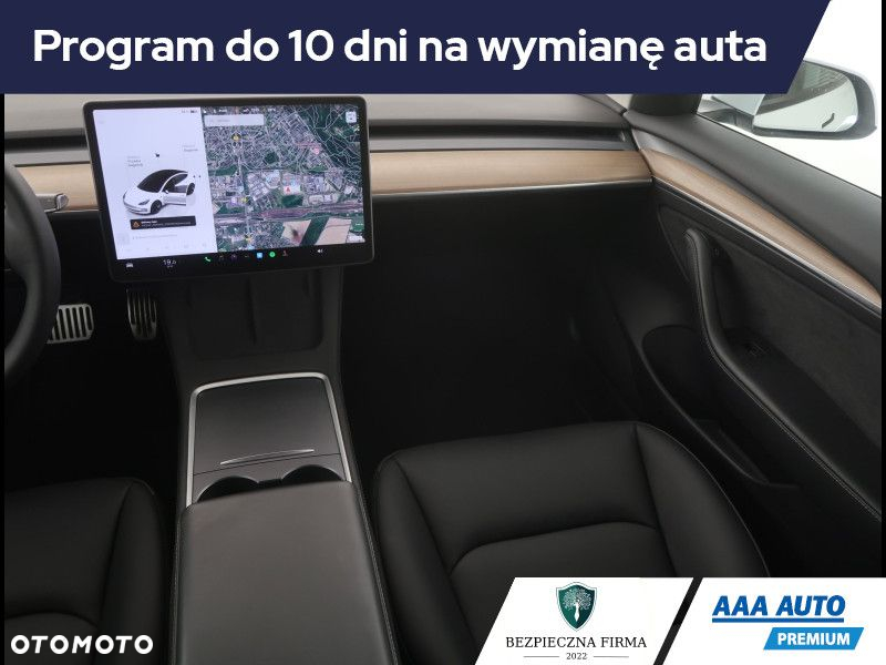 Tesla Model 3 - 9