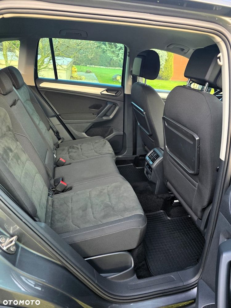 Volkswagen Tiguan - 11