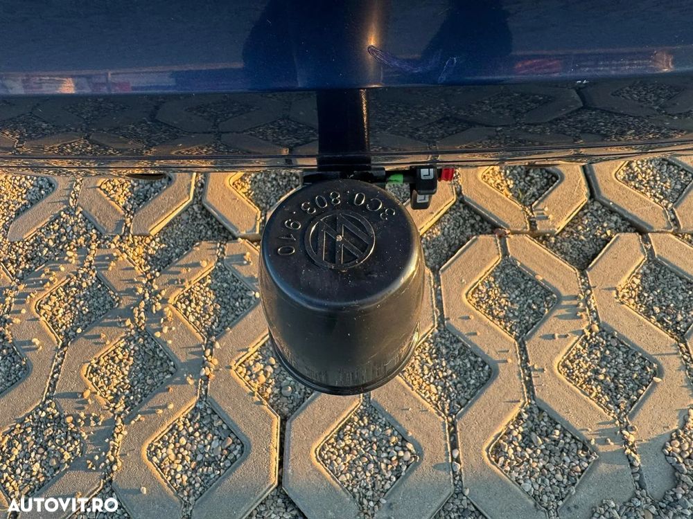 Volkswagen Golf Variant 1.6 TDI DPF Trendline - 11