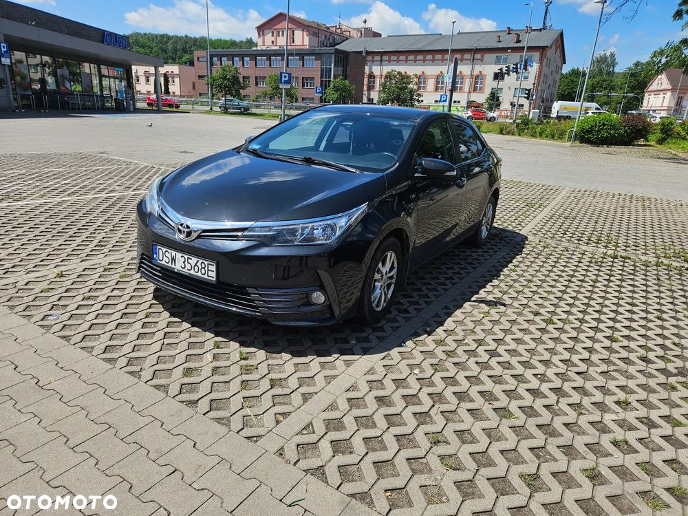 Toyota Corolla - 1