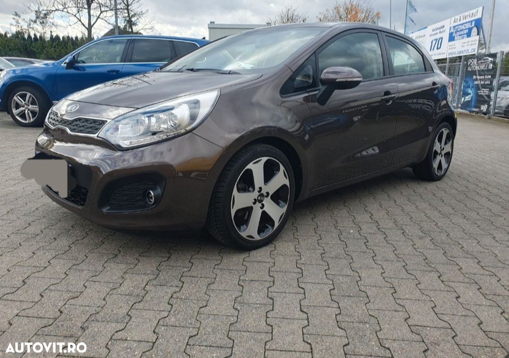 Kia Rio 1.4 Fifa World Cup Edition - 5