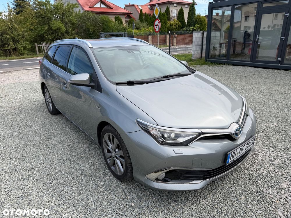 Toyota Auris - 4