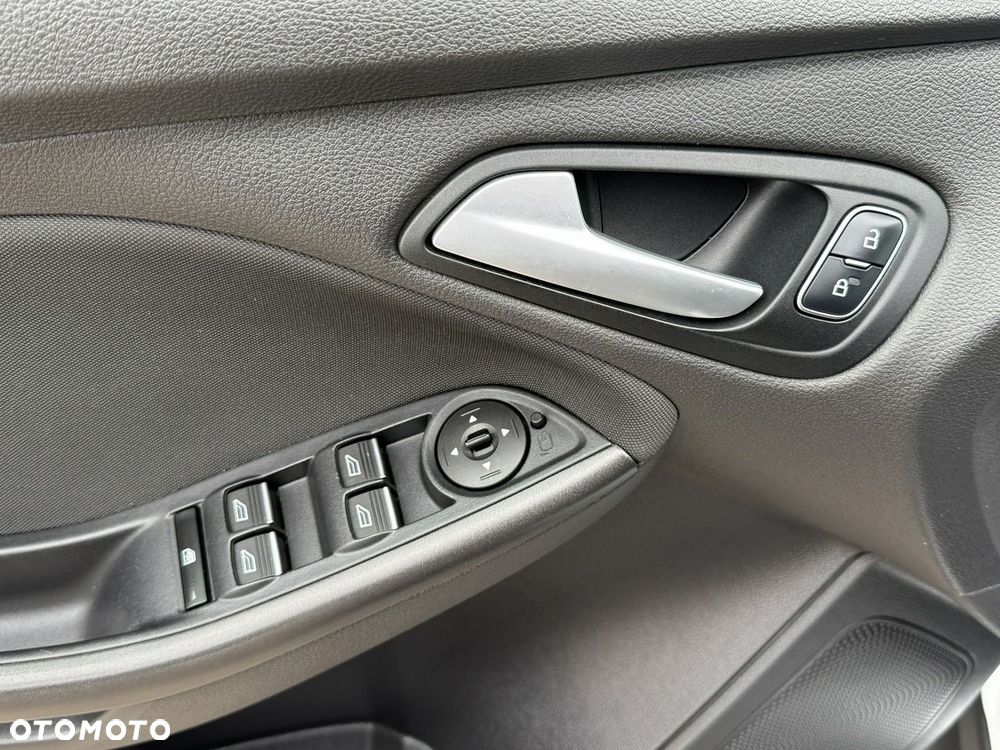 Ford Focus - 20