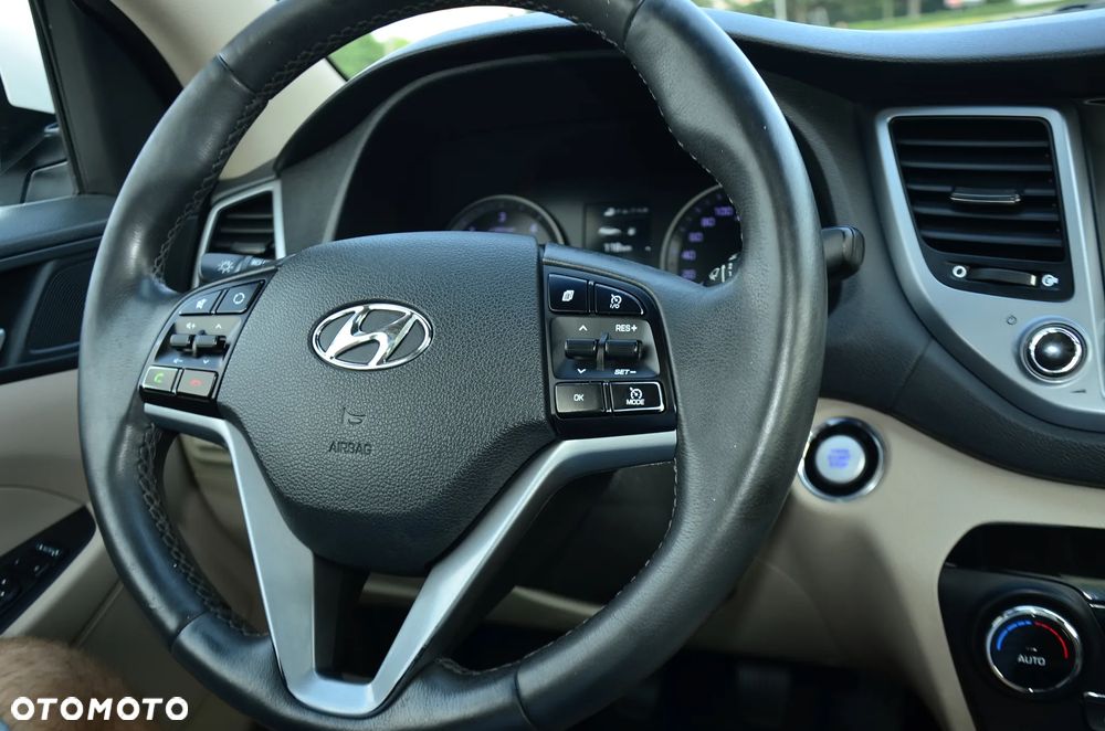 Hyundai Tucson 2.0 CRDI 2WD Style - 28