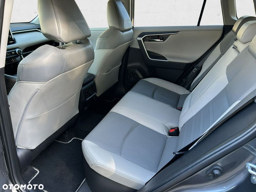 Toyota RAV4 - 22