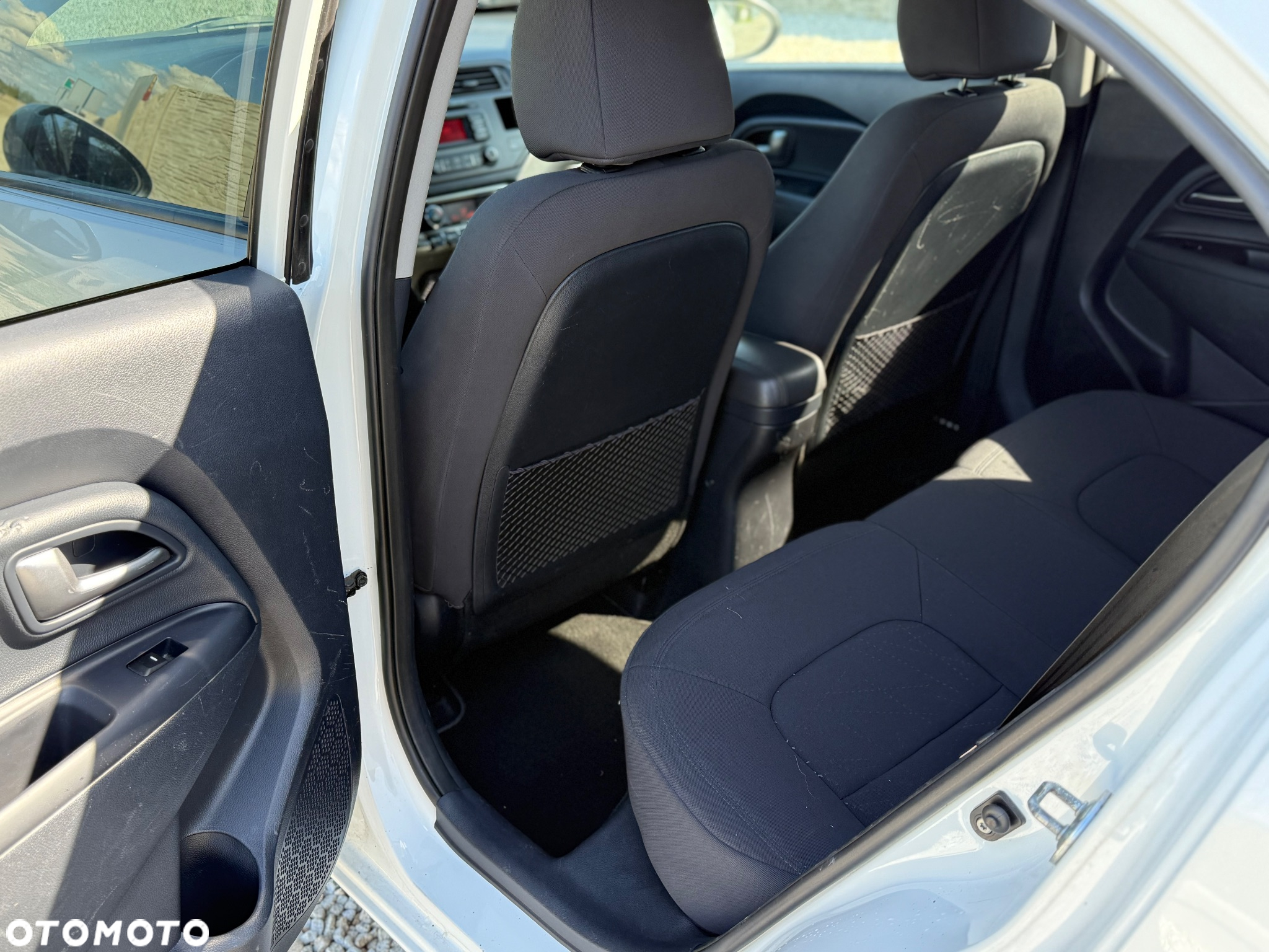 Kia Rio 1.2 Attract - 8