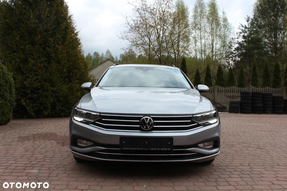 Volkswagen Passat 2.0 TDI SCR Trendline DSG - 1