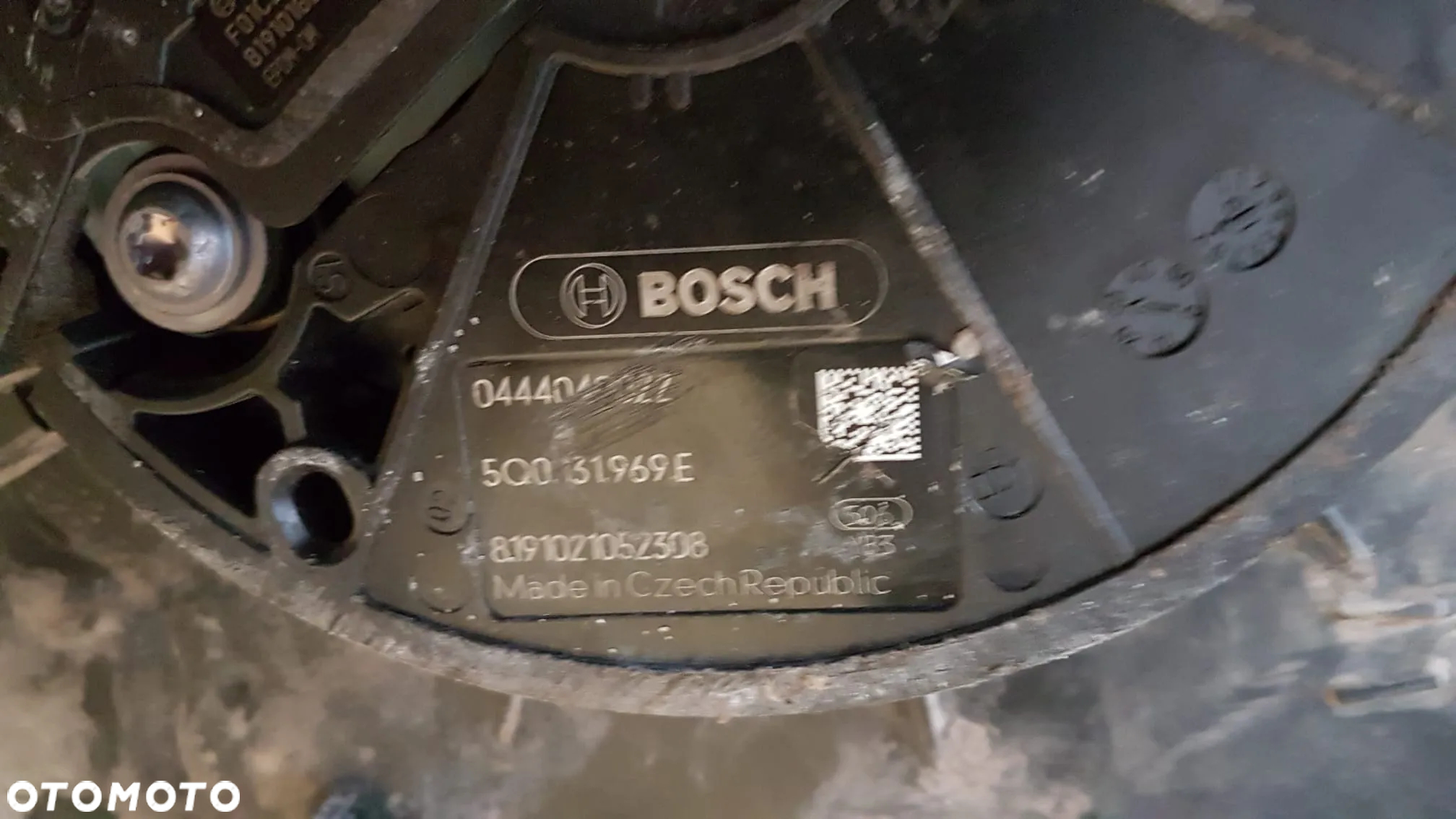 ZBIORNIK POMPA ADBLUE VW TIGUAN II 2.0 5QF131877L - 3