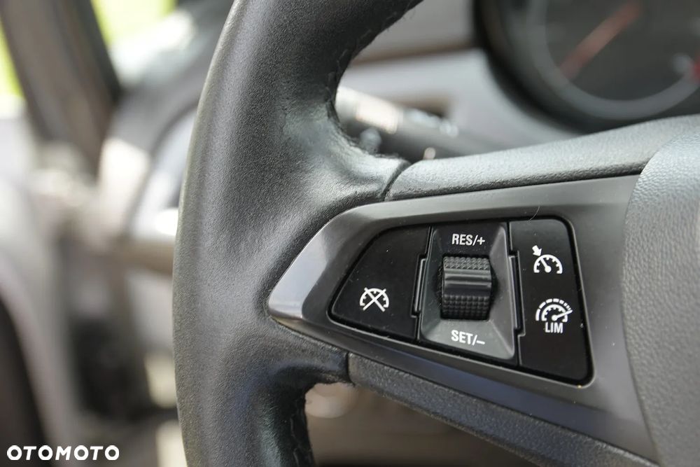 Opel Corsa - 16