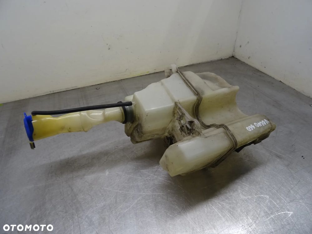 VOLVO S60 LIFT 2.4B ZBIORNICZEK PŁYNU DO SPRYSKIWACZY - 4