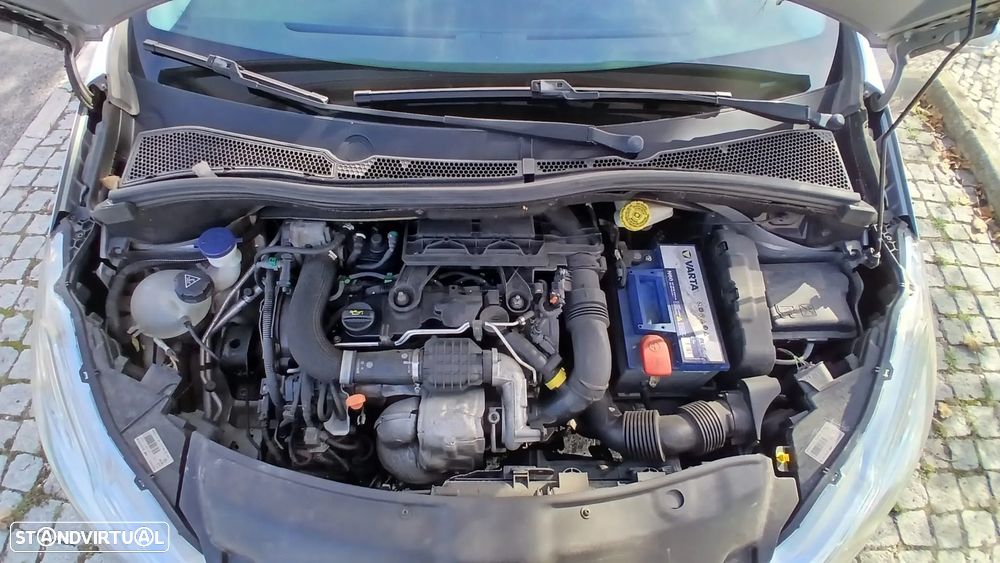 Peugeot 208 1.4 HDi Active - 14