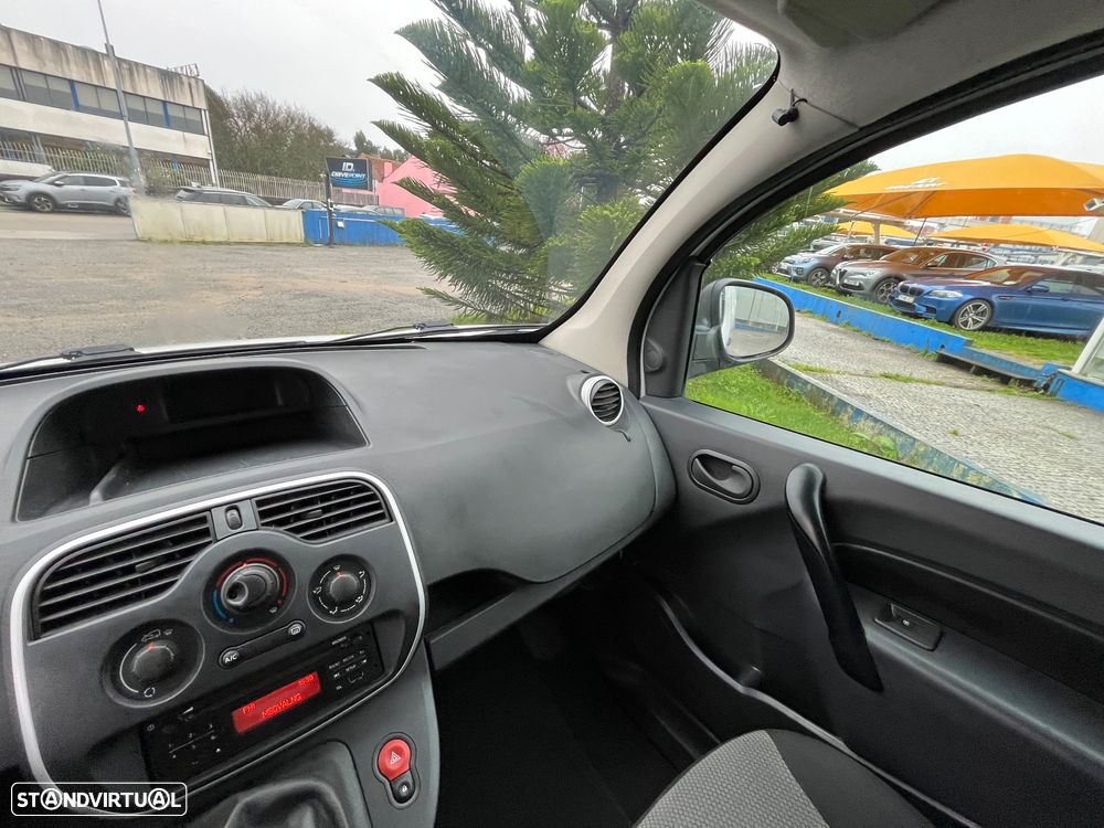 Renault Kangoo 1.5 dCi Maxi Business 3L (Longa) - 31