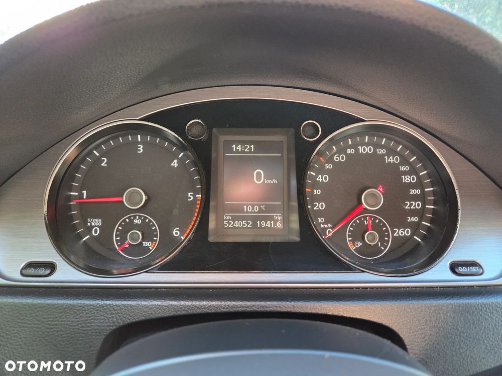 Volkswagen Passat 2.0 TDI Comfortline - 25