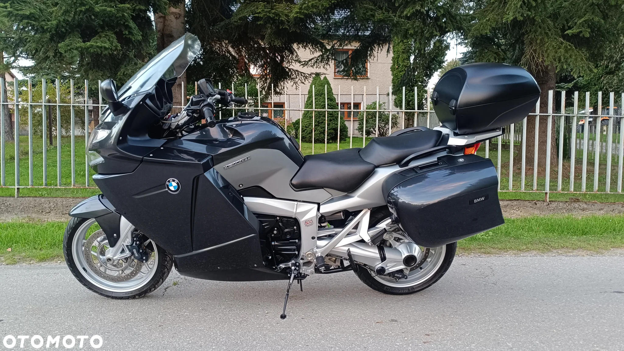 BMW K - 9