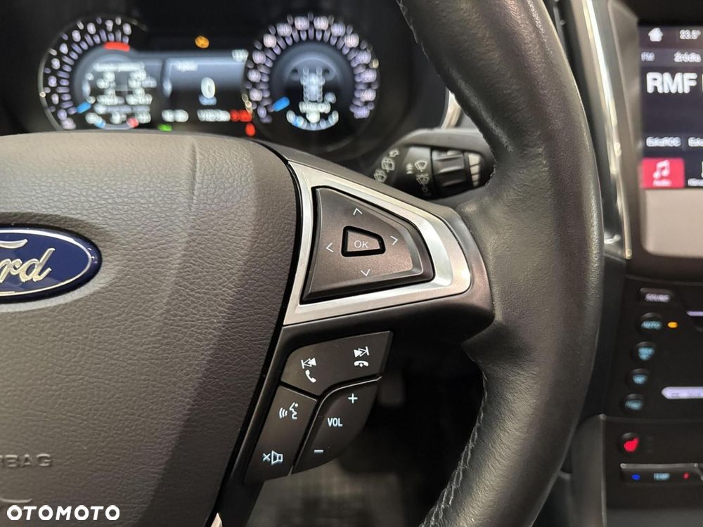 Ford S-Max - 16
