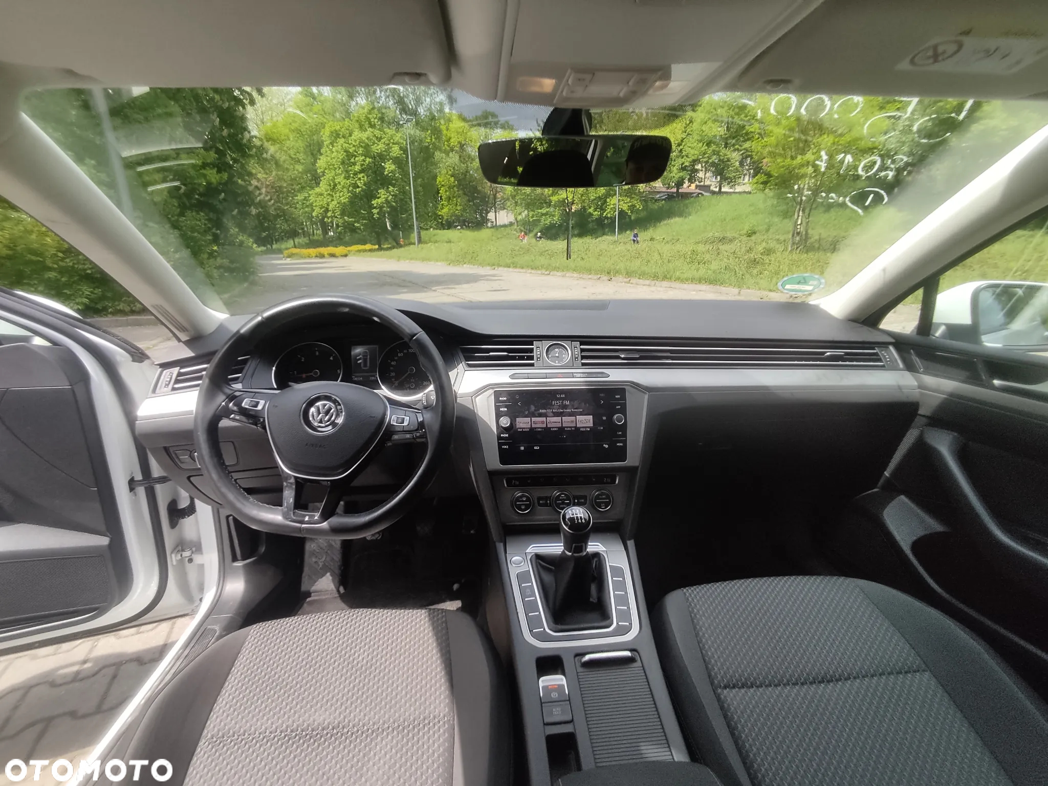 Volkswagen Passat 2.0 TDI BMT Comfortline - 15