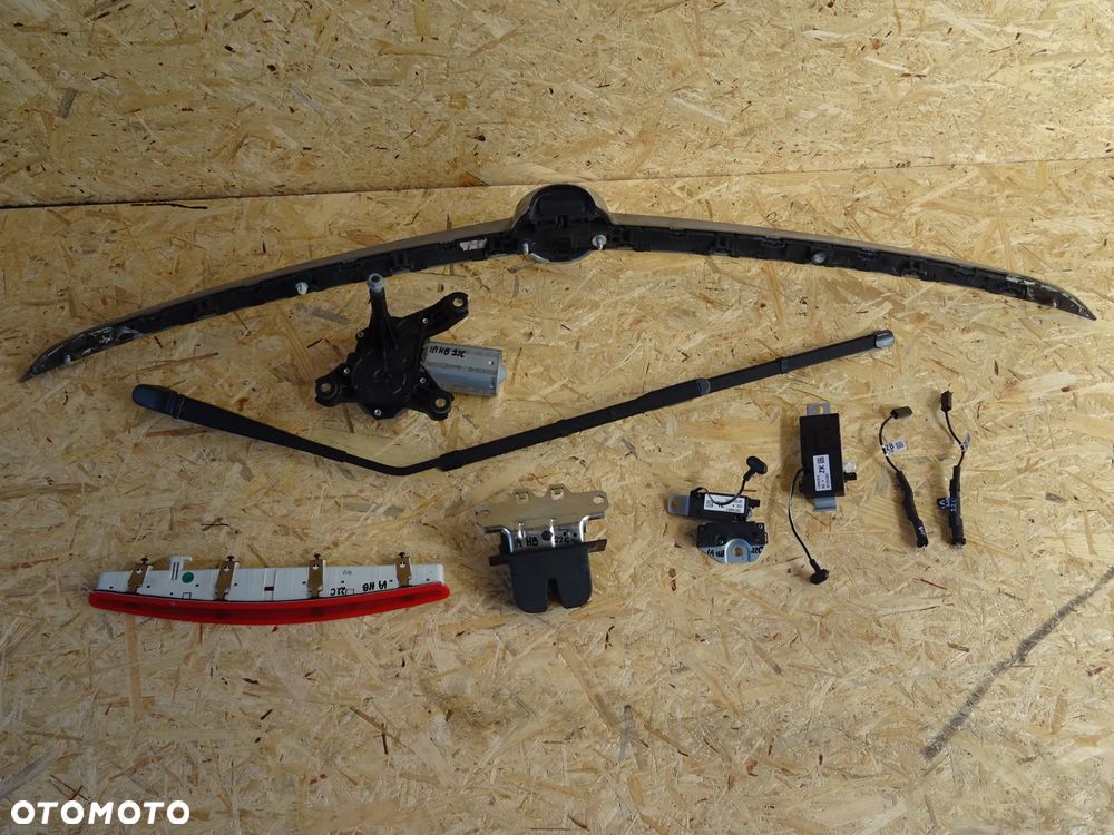 ŚWIATŁO STOP TRZECIE ŚRODKOWE OPEL INSIGNIA A HB SEDAN LAMPA STOPU TYŁ - 11