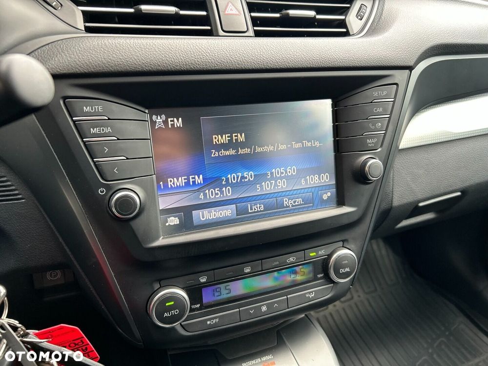 Toyota Avensis - 17