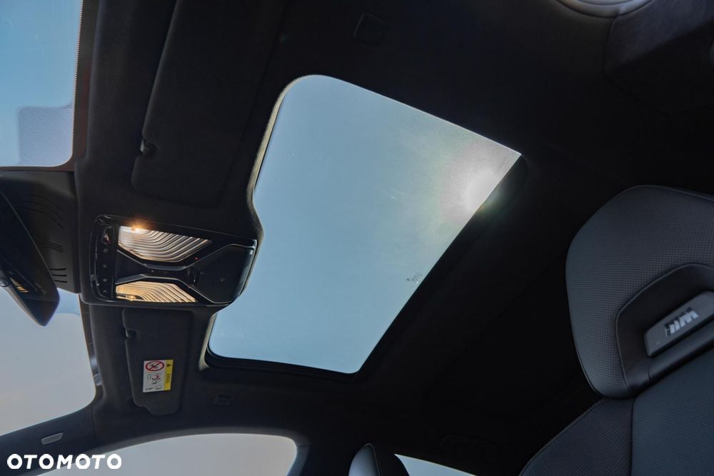 BMW Seria 8 840d xDrive mHEV - 17