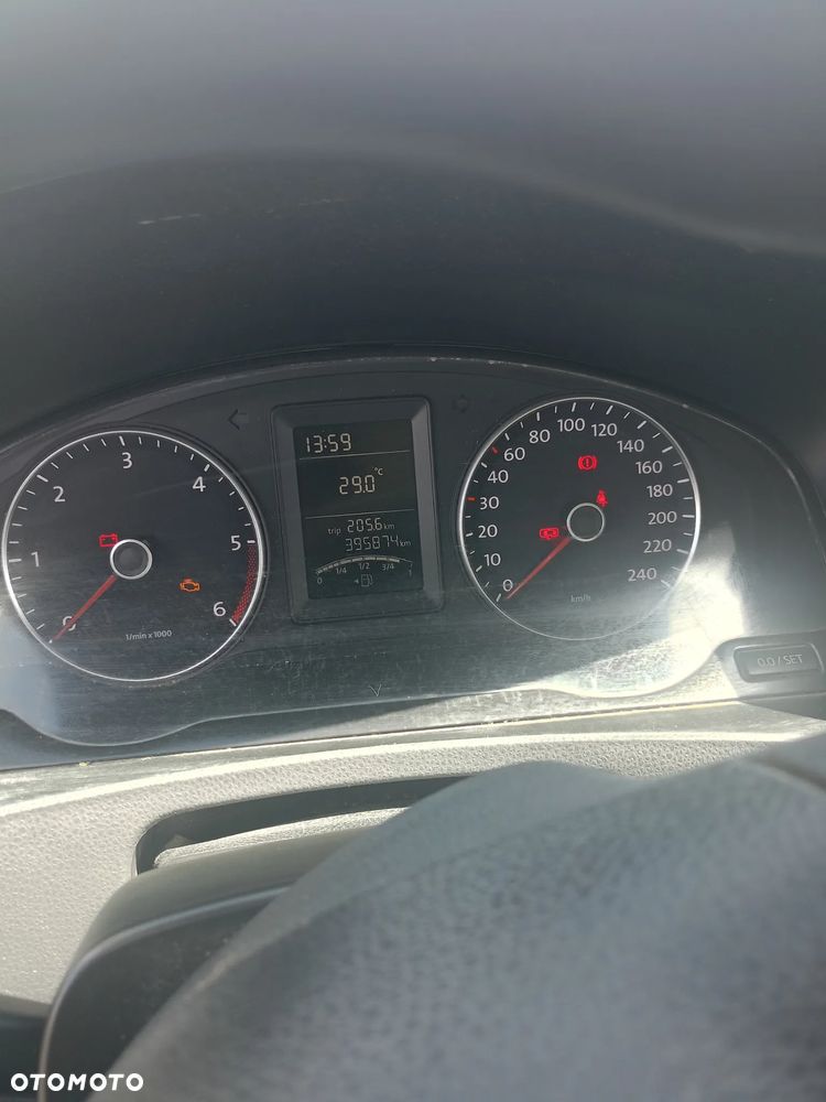 Volkswagen T5 - 9