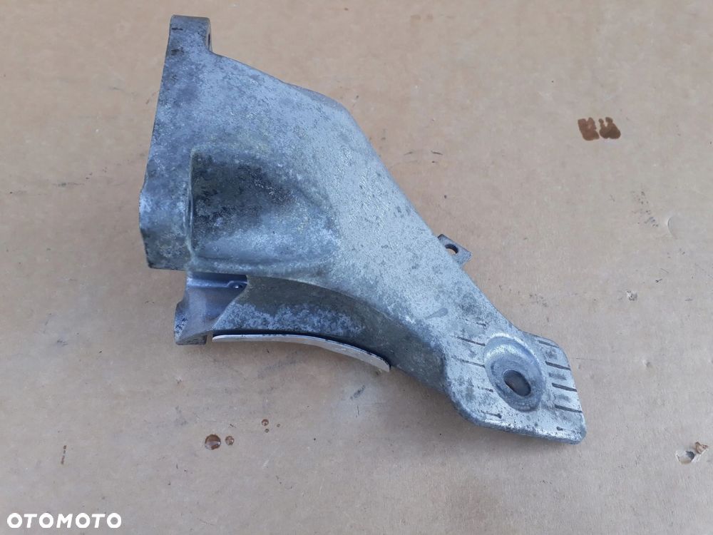 ŁAPA WSPORNIK SILNIKA BMW 5 E60 E61 2.0D 6777056 - 4