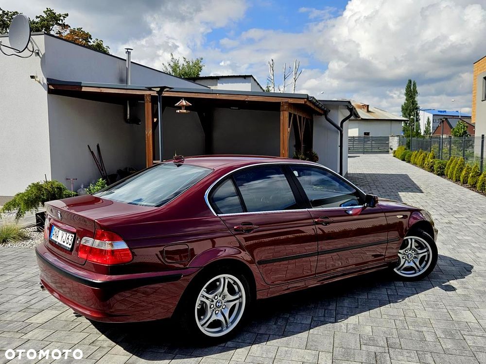 BMW Seria 3 330i Edition Exclusive - 12
