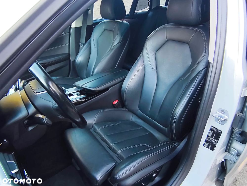 BMW Seria 5 520i GPF Luxury Line sport - 19