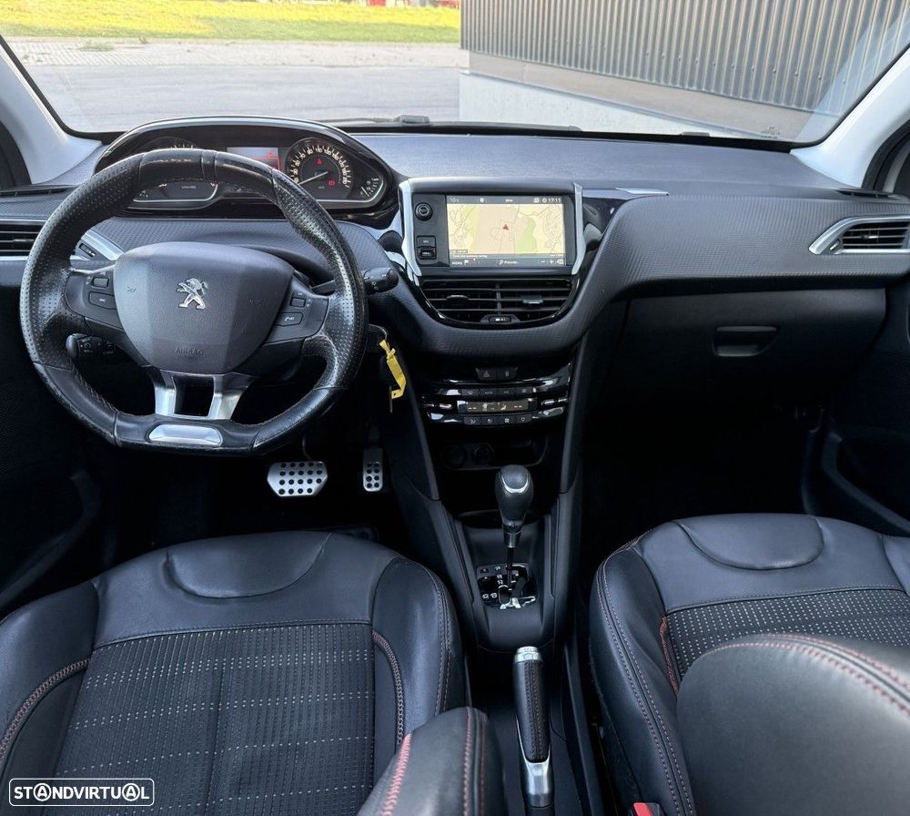 Peugeot 208 1.2 PureTech GT Line EAT6 - 15