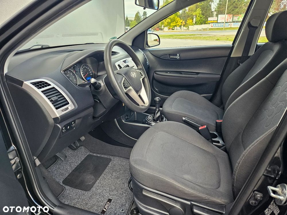Hyundai i20 - 28