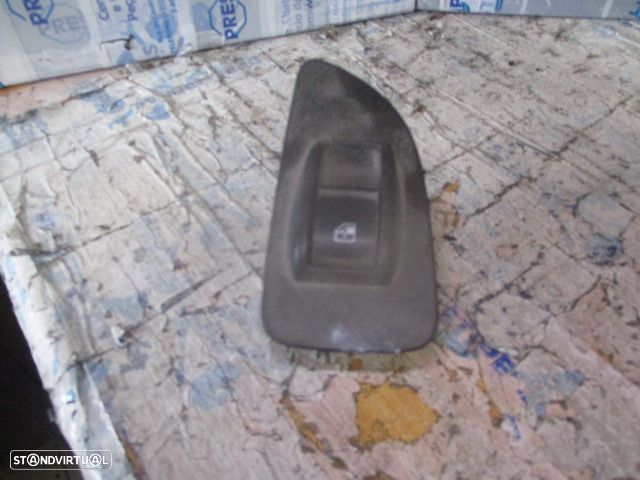 Interruptor 735380457 FIAT GRANDE PUNTO 2008 5P VIDRO TRASEIRO Direito - 1