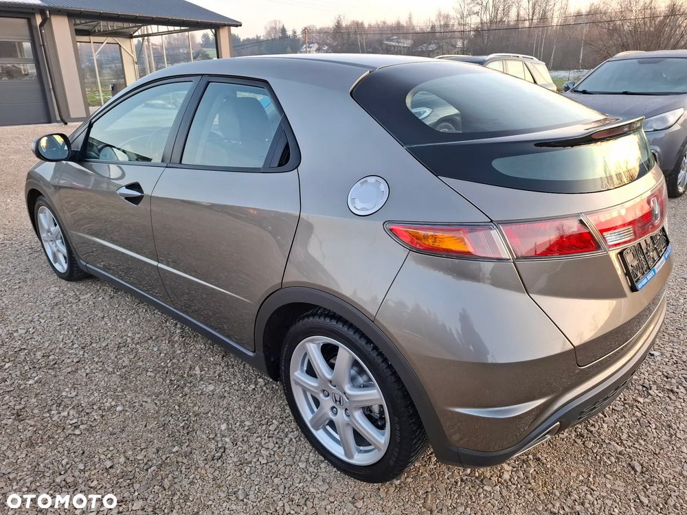 Honda Civic 1.8i-VTEC Sport - 7