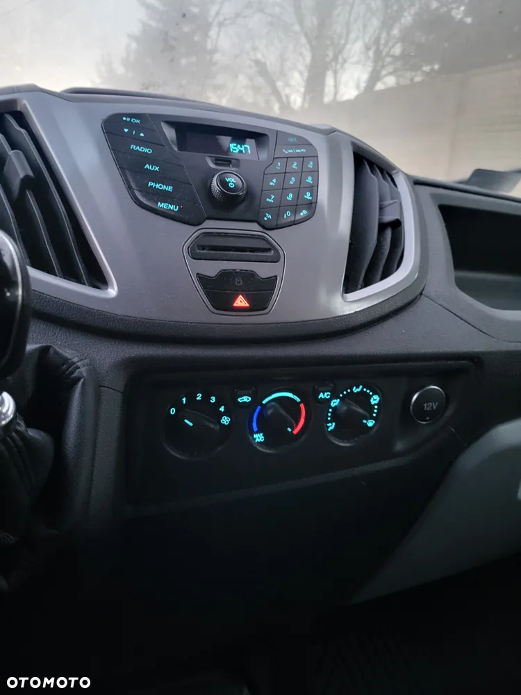 Ford Transit - 13